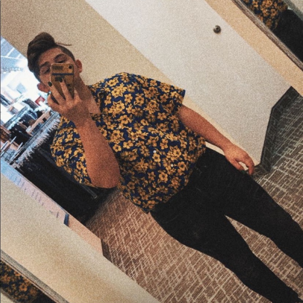 Meet your Posher, James